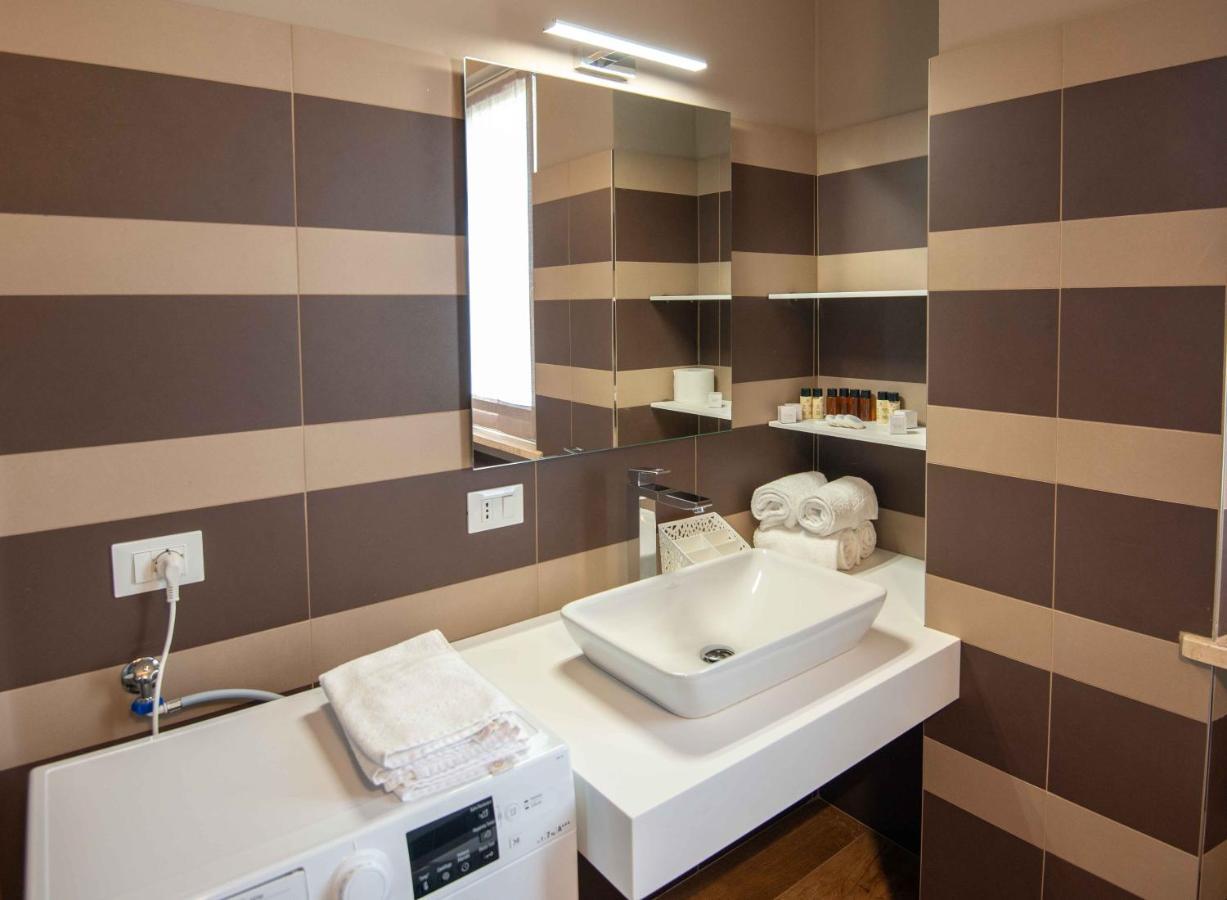 Sirmio Apartments - Narnia Stay Sirmione Eksteriør bilde