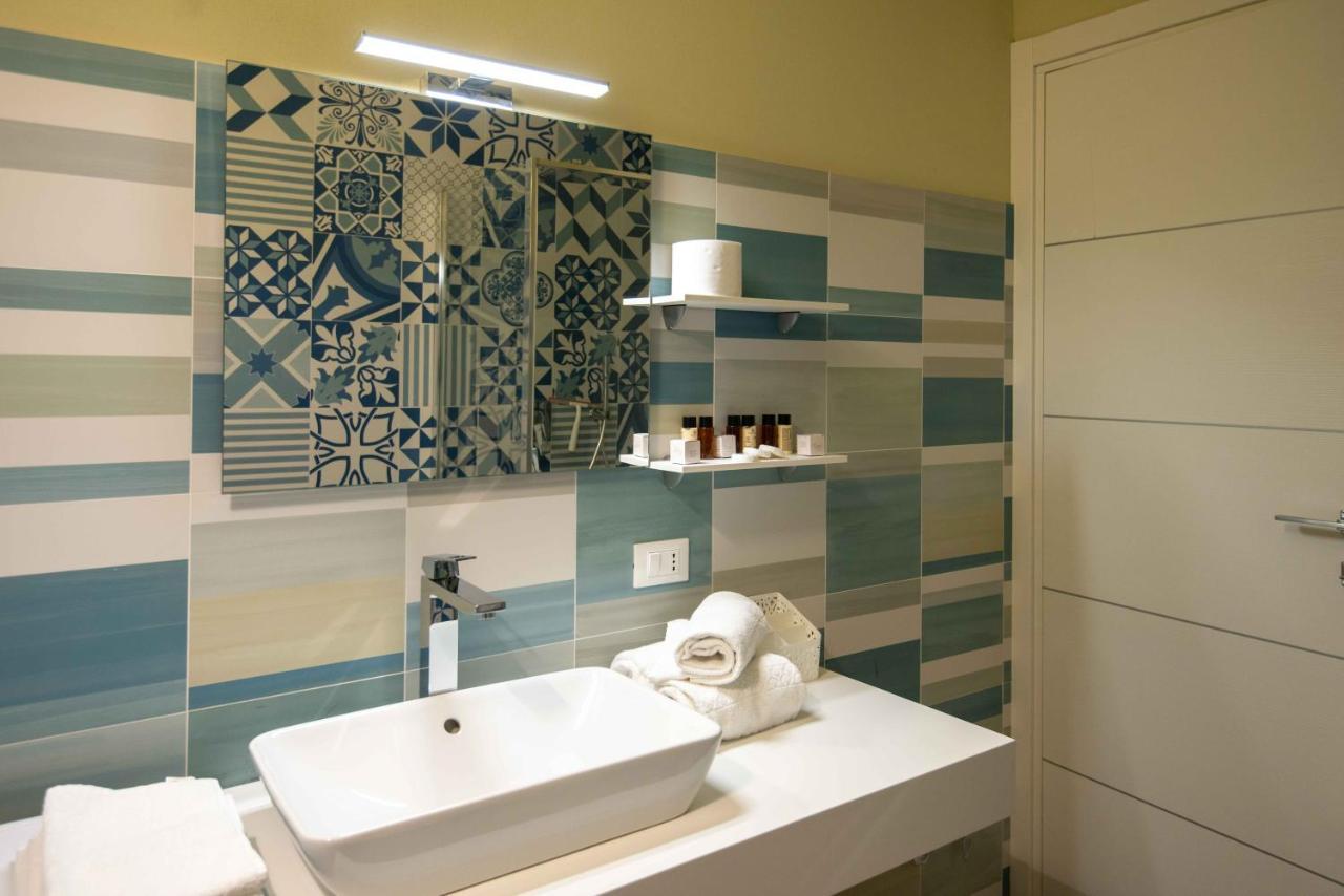 Sirmio Apartments - Narnia Stay Sirmione Eksteriør bilde